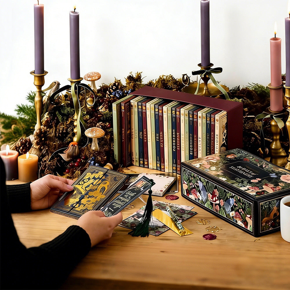 JollyJournals™ - Advent Calendar with Stationery 24 Surprises