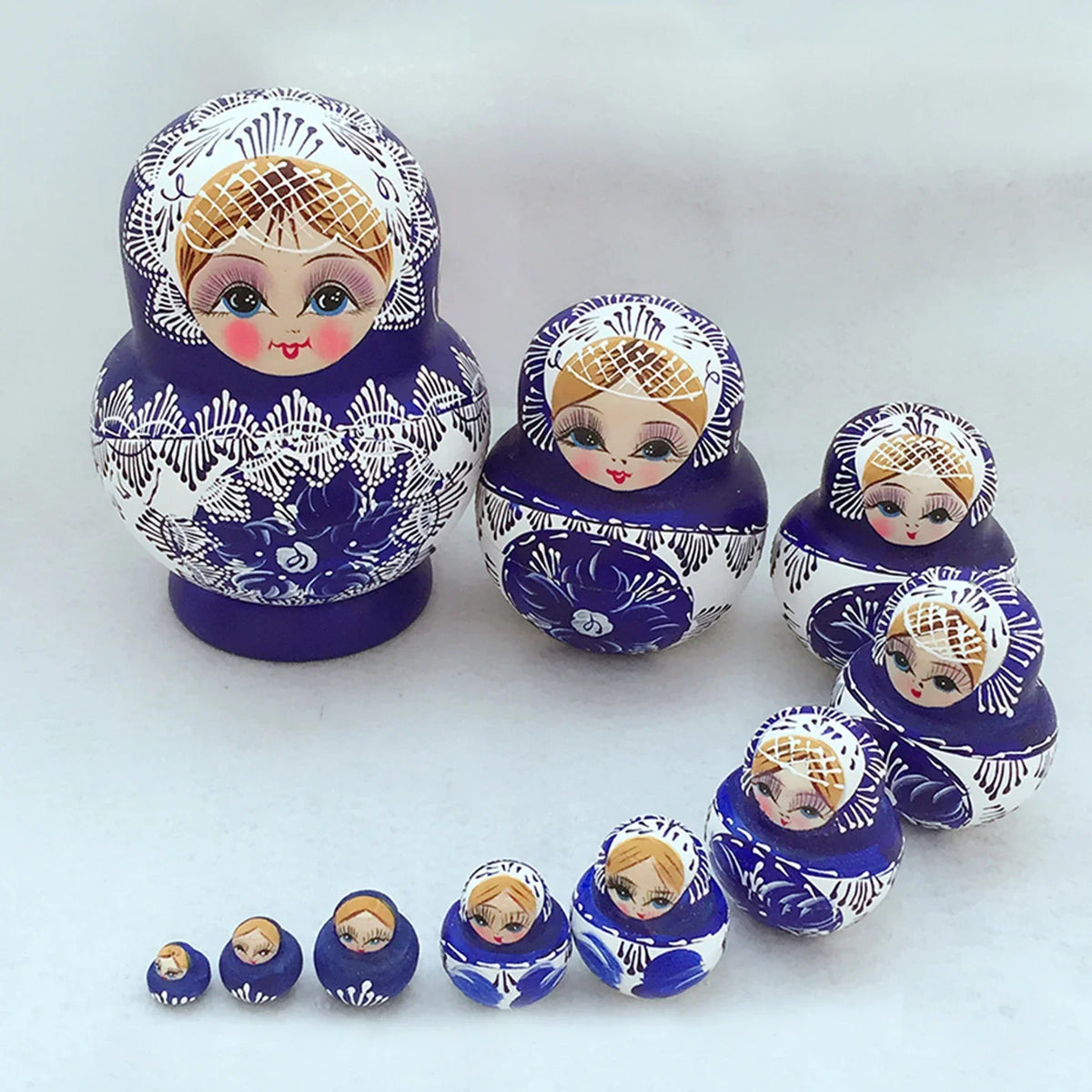 10-Piece Wooden Russian Matryoshka Nesting Doll Set – Cultural Décor & Gift