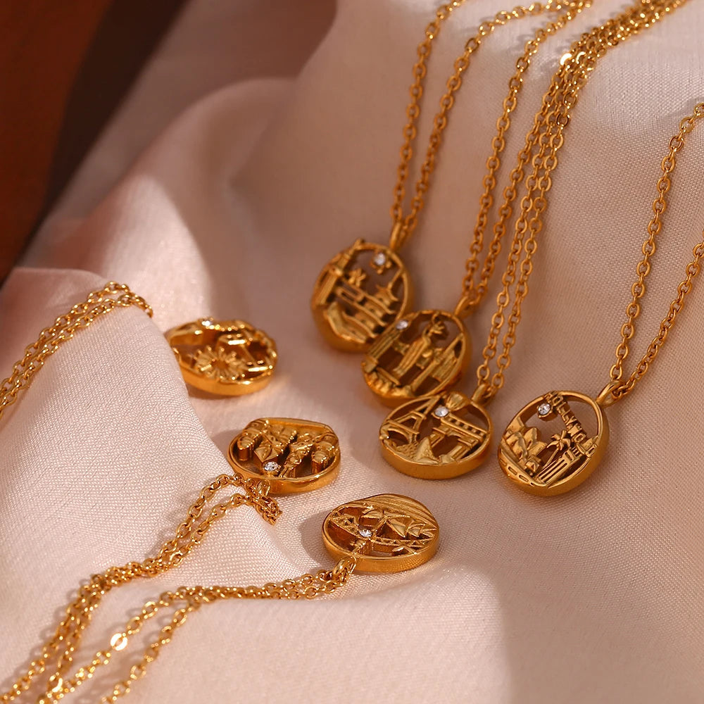 18k Landmark Adventures Travellers Necklace