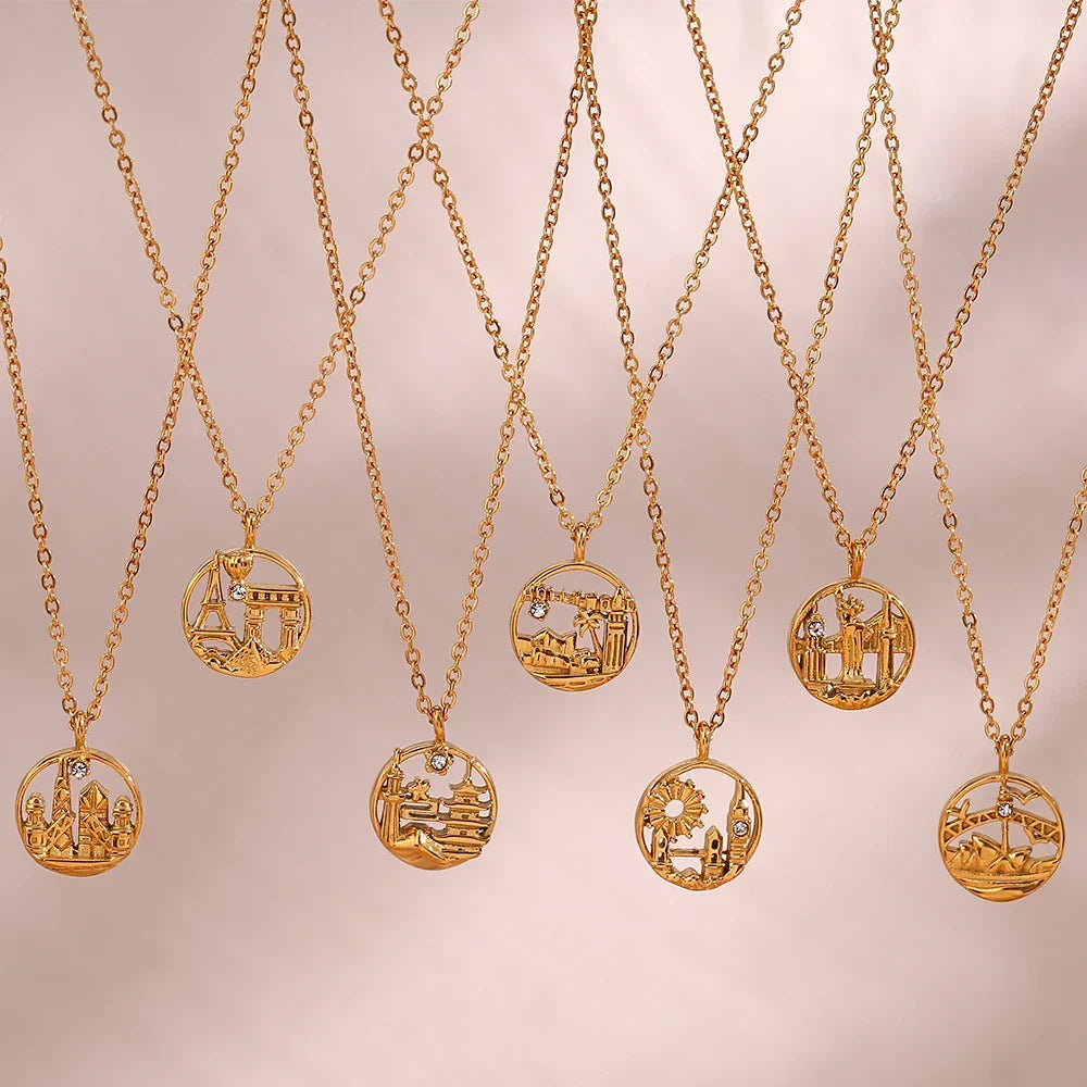 18k Landmark Adventures Travellers Necklace