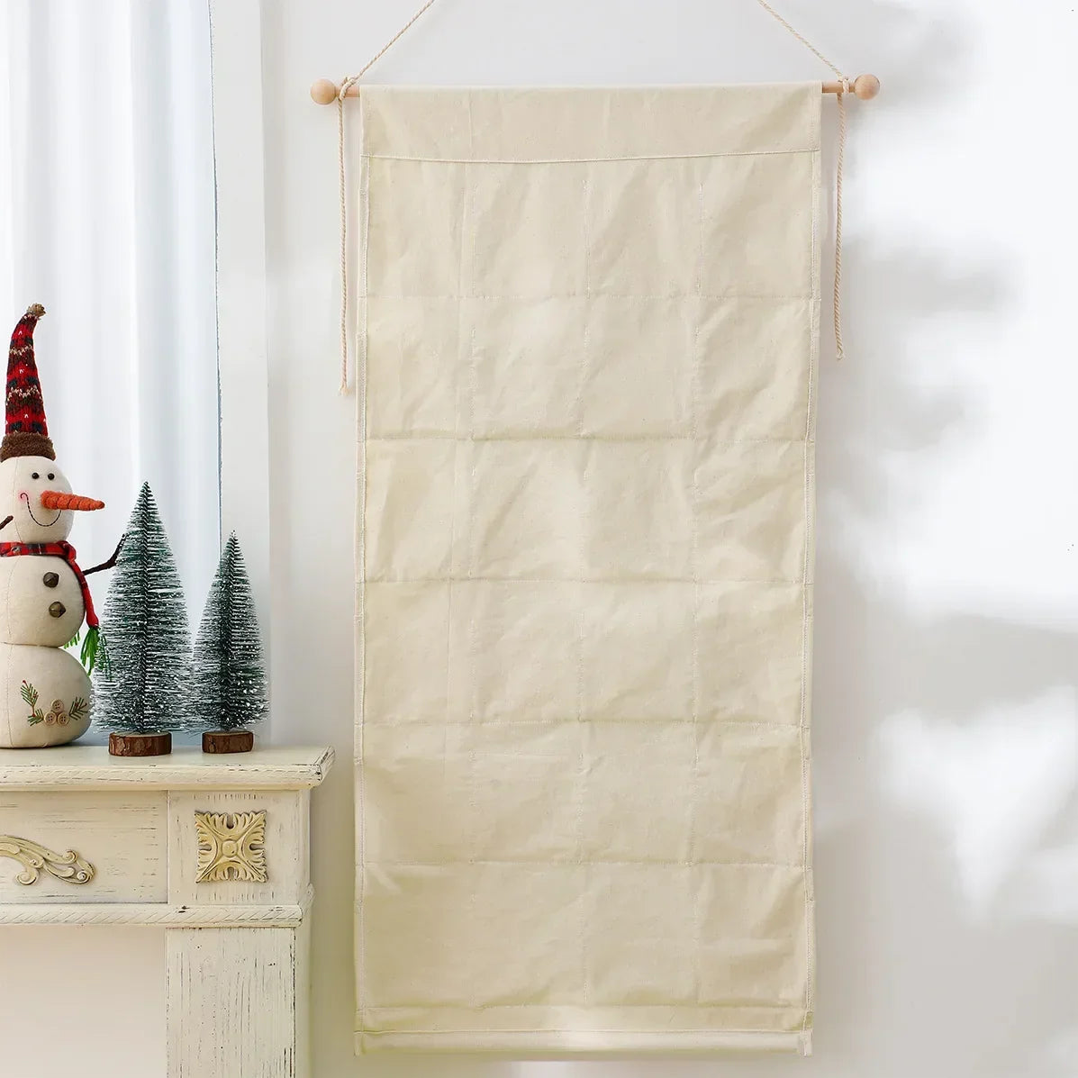 Advent Calendar with 24 Canvas Bags for Children – Hanging Christmas Decoration in Multicolour