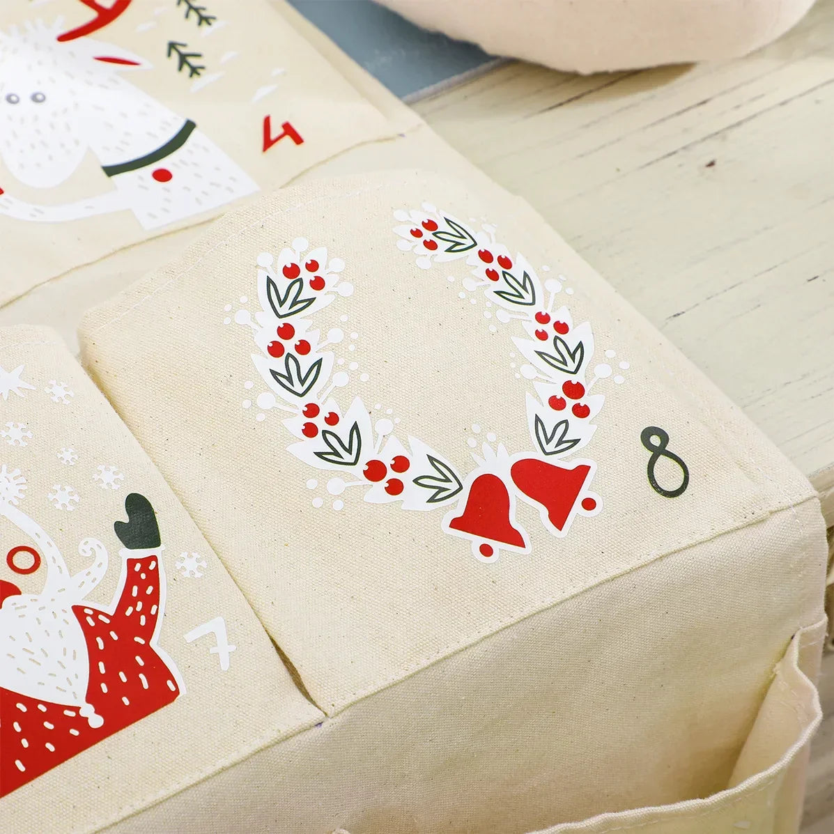 Advent Calendar with 24 Canvas Bags for Children – Hanging Christmas Decoration in Multicolour