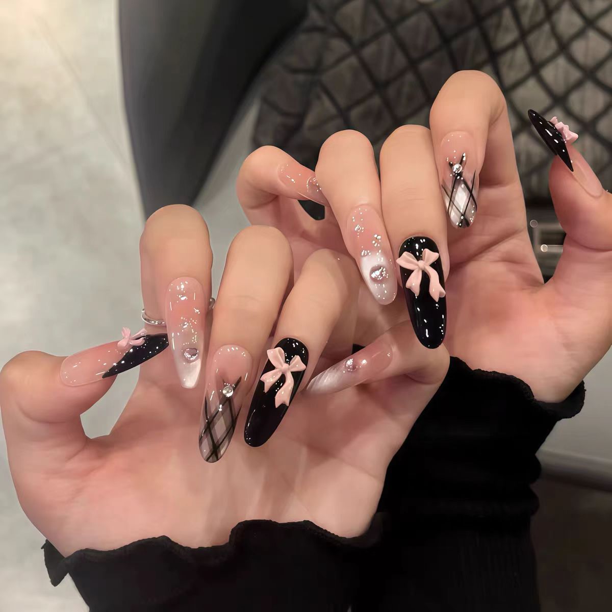 Artistic Nail Designs Set