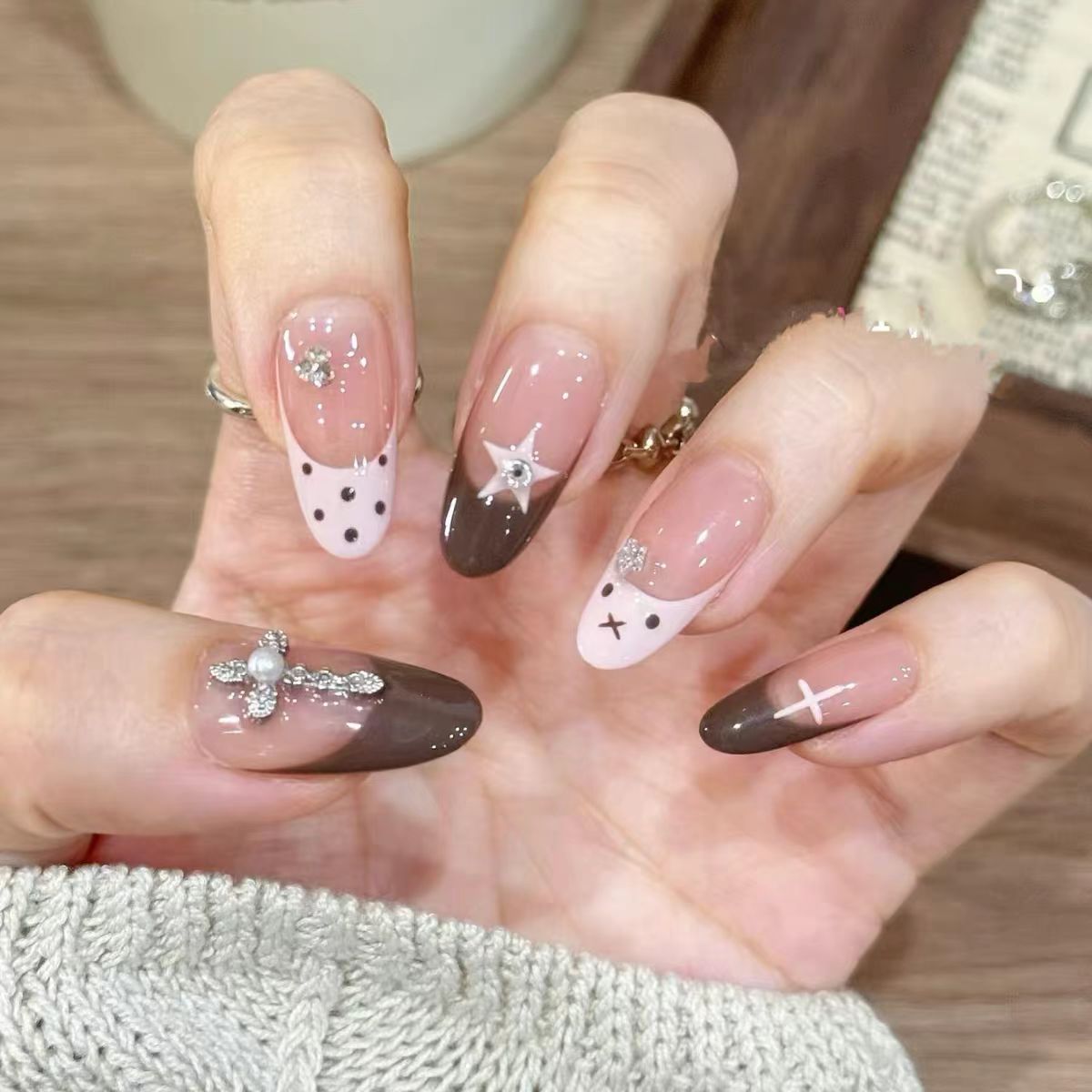 Artistic Nail Designs Set