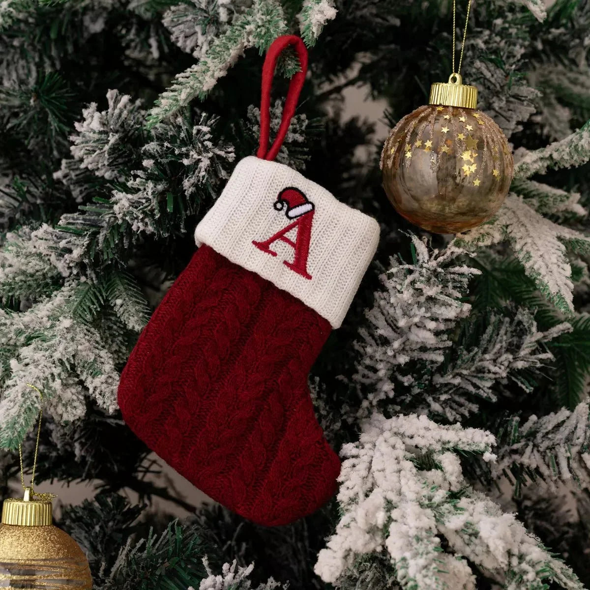 Cable-knit contrast Christmas stockings