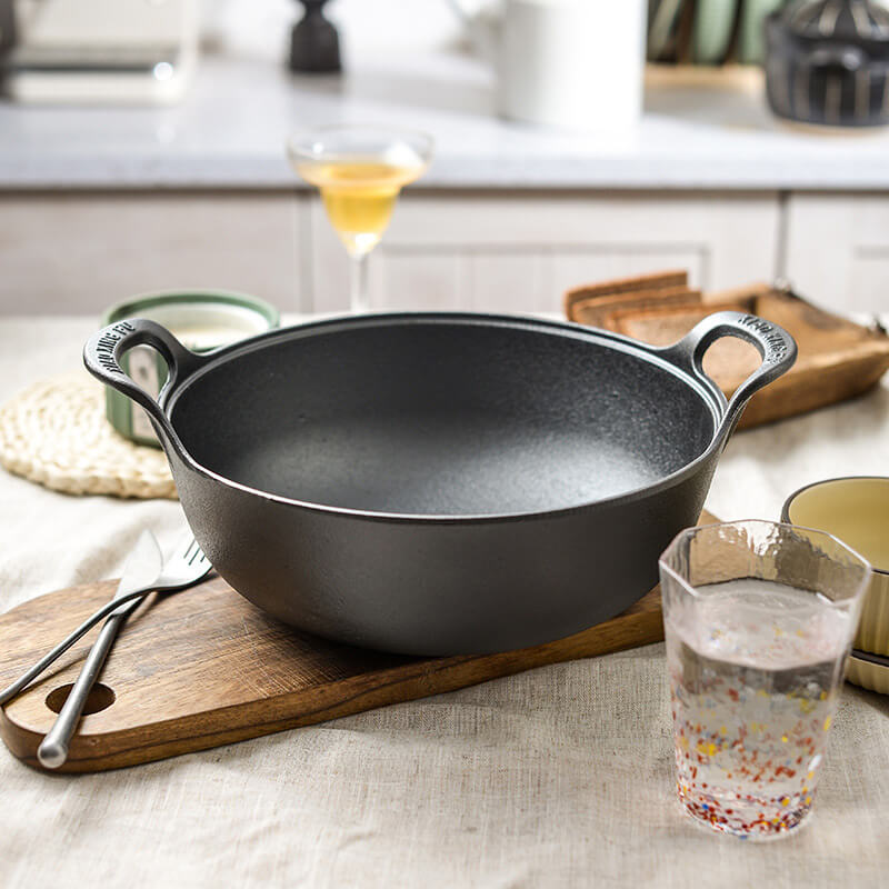CastePrima Pan – Durable Non-Stick with Wooden Lid