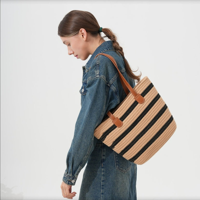 Casual Tote Bag with Stylish Stripe Pattern