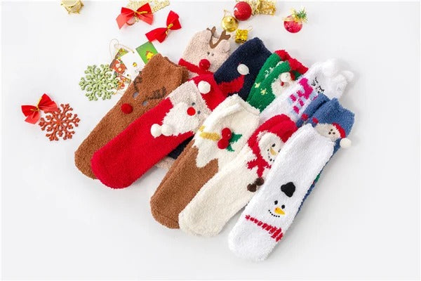 Christmas socks in gift box – plush house & cuddle socks – universal size