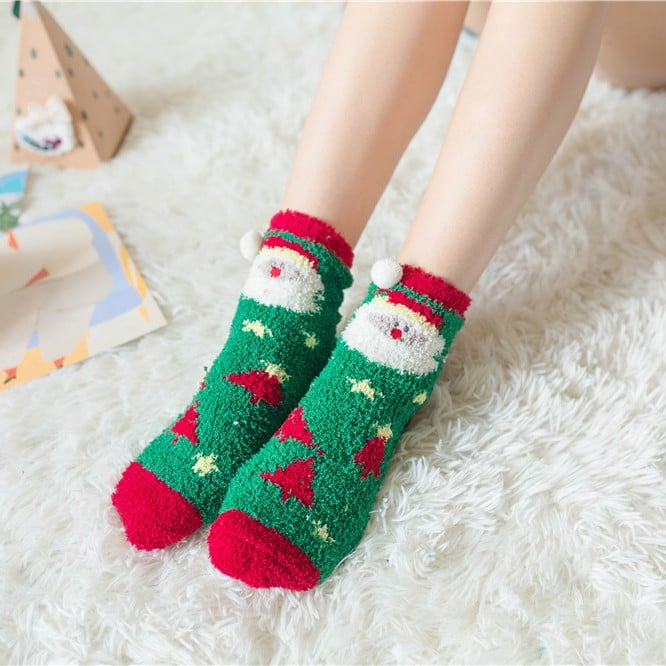Christmas socks in gift box – plush house & cuddle socks – universal size