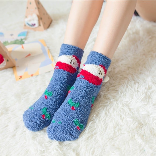 Christmas socks in gift box – plush house & cuddle socks – universal size