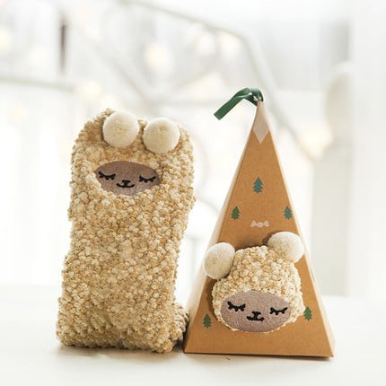 Christmas socks in gift box – plush house & cuddle socks – universal size