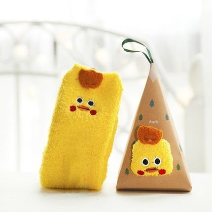 Christmas socks in gift box – plush house & cuddle socks – universal size