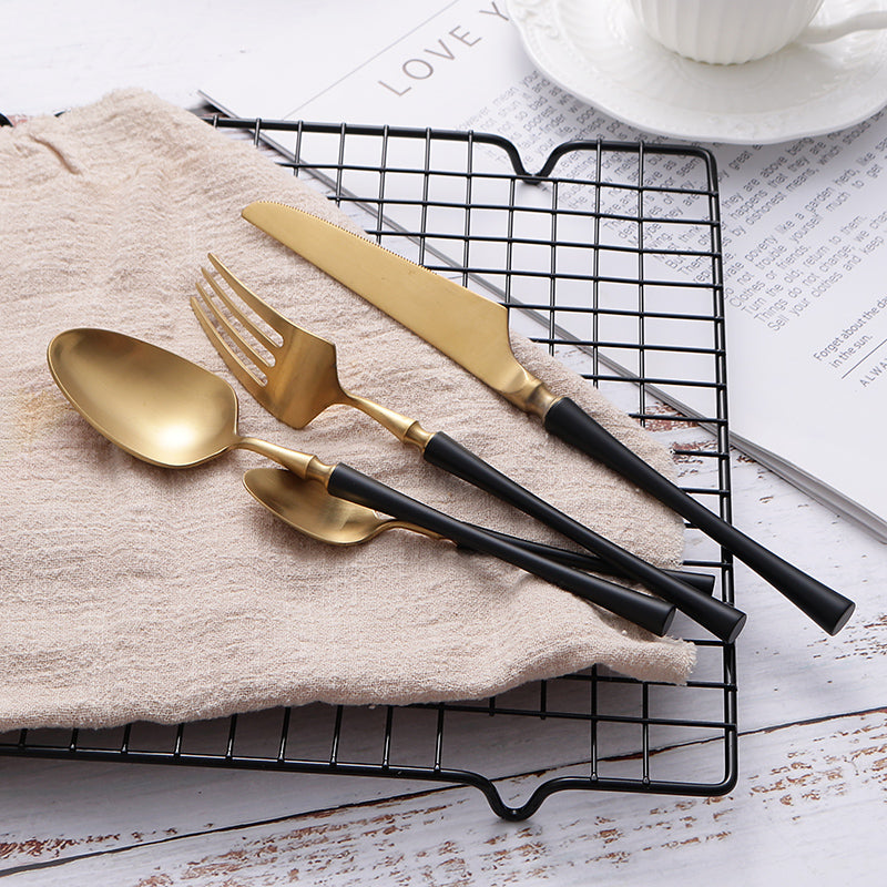 Classic Stainless Steel Cutlery Set with Elegant Handles