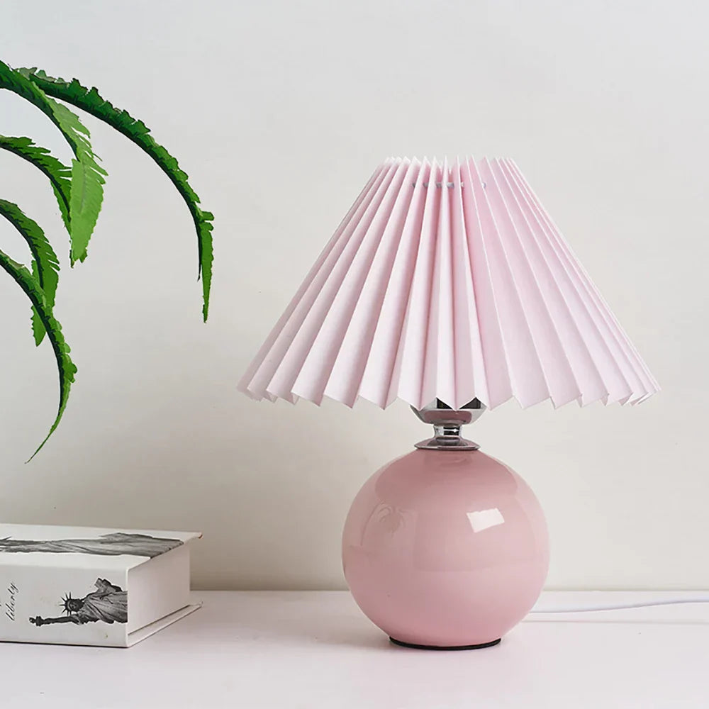 Classic Table Lamp with Foldable Lampshade for Warm Light