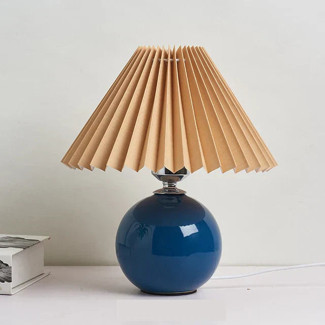 Classic Table Lamp with Foldable Lampshade for Warm Light