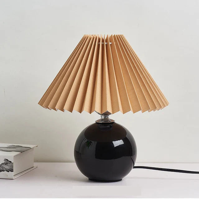 Classic Table Lamp with Foldable Lampshade for Warm Light