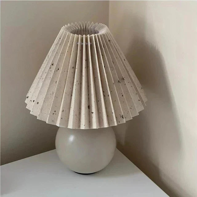 Classic Table Lamp with Foldable Lampshade for Warm Light