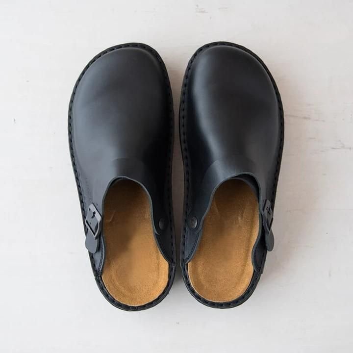 Comfortable slip-on clogs, stylish and durable