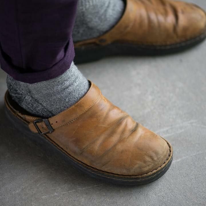 Comfortable slip-on clogs, stylish and durable