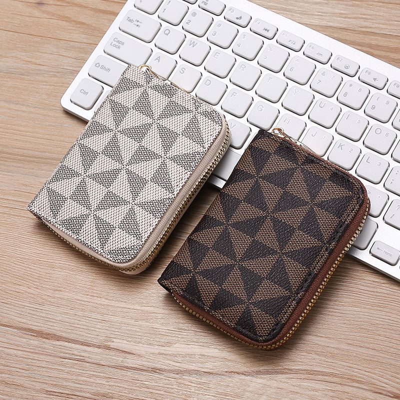 Compact Geometric Pattern Wallet