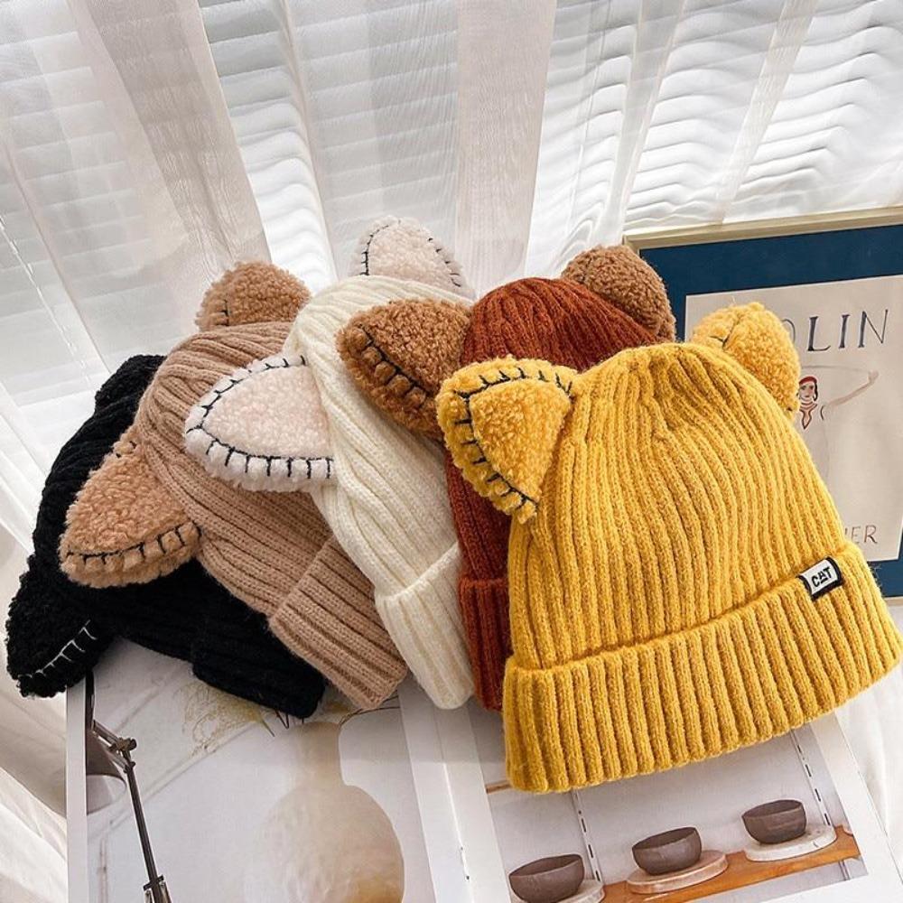 CozyCat Beanie – Trendy Winter Hat with Cat Ears