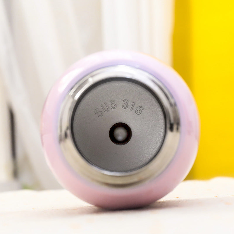 Creative astronaut water bottle