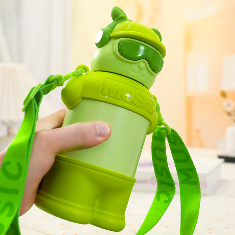 Creative Water Bottle in Unique Animal Design