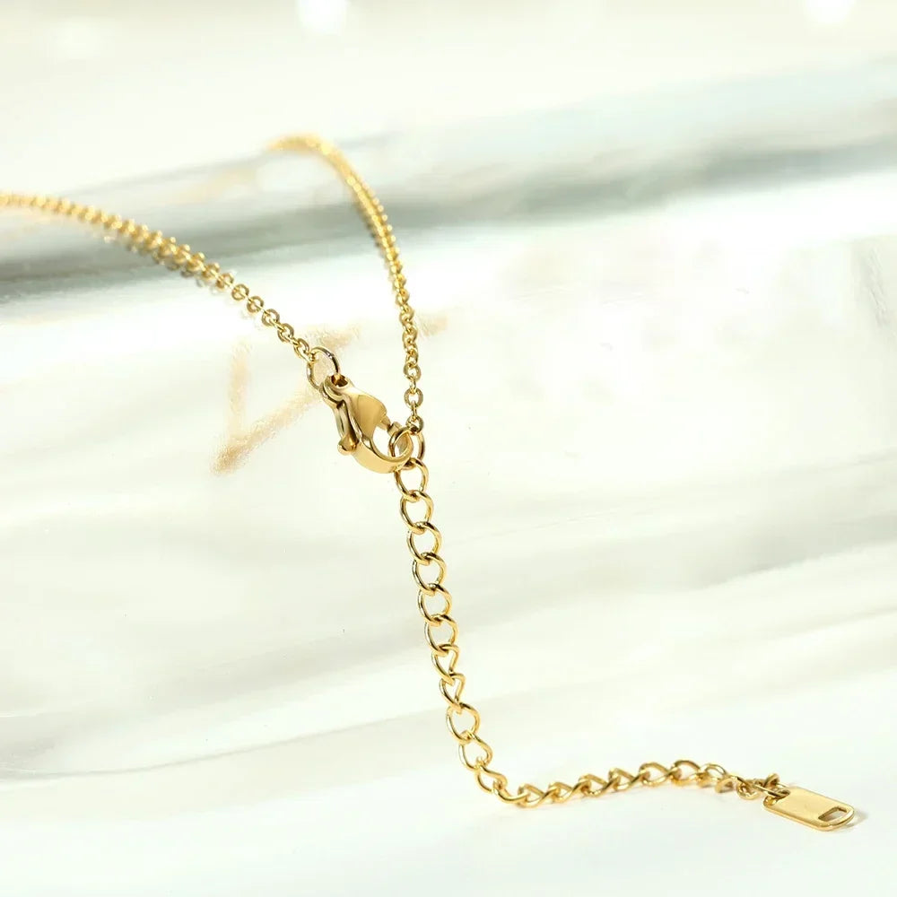 Boneroshop | Dainty Minimal Letter Initial Necklace
