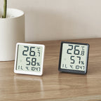 Digital thermohygrometer with accurate display