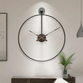Effortless modern wall clock