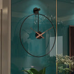 Effortless modern wall clock