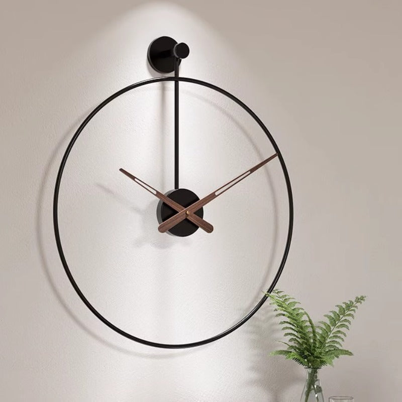 Effortless modern wall clock