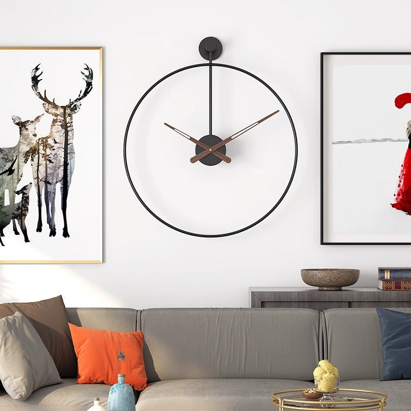 Effortless modern wall clock