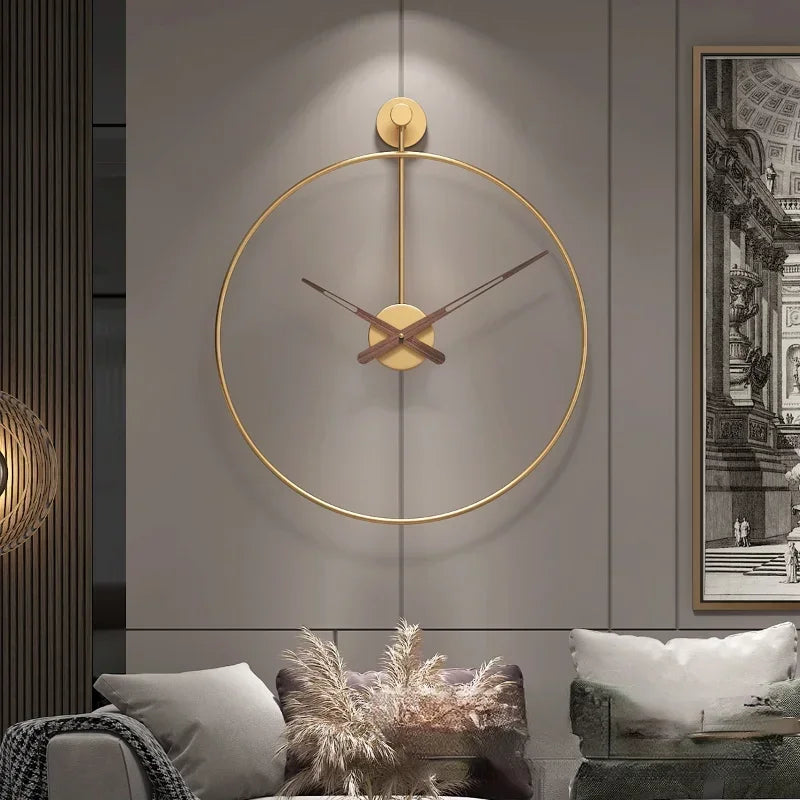 Effortless modern wall clock