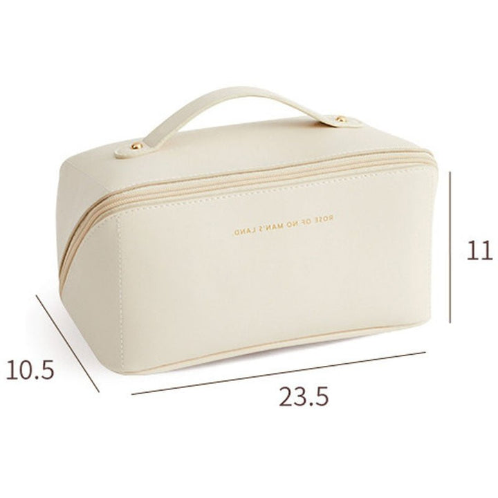 Elegant Cosmetic Bag with Spacious Storage