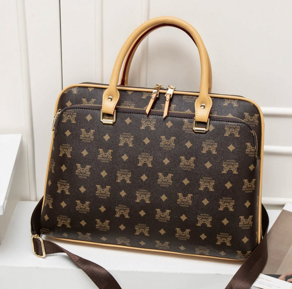 Elegant Laptop Bag in Luxurious Crocodile-Effect Finish