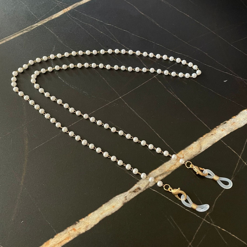 Elegant Pearl Necklace