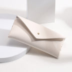 Elegant Phone Case in Minimalist Leather Design