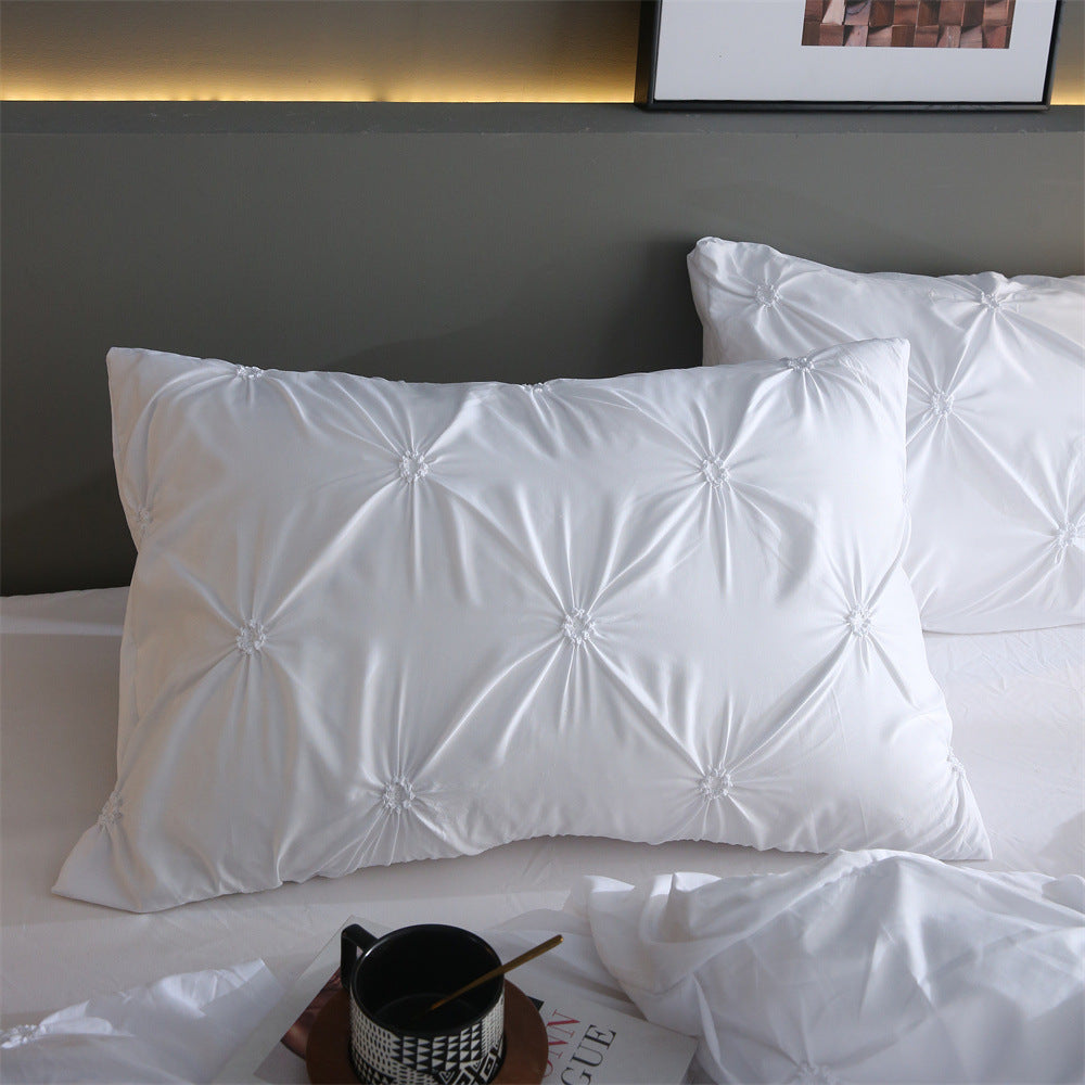 Embroidered Three-Piece Bedding Set with Pillowcases and Duvet Cover