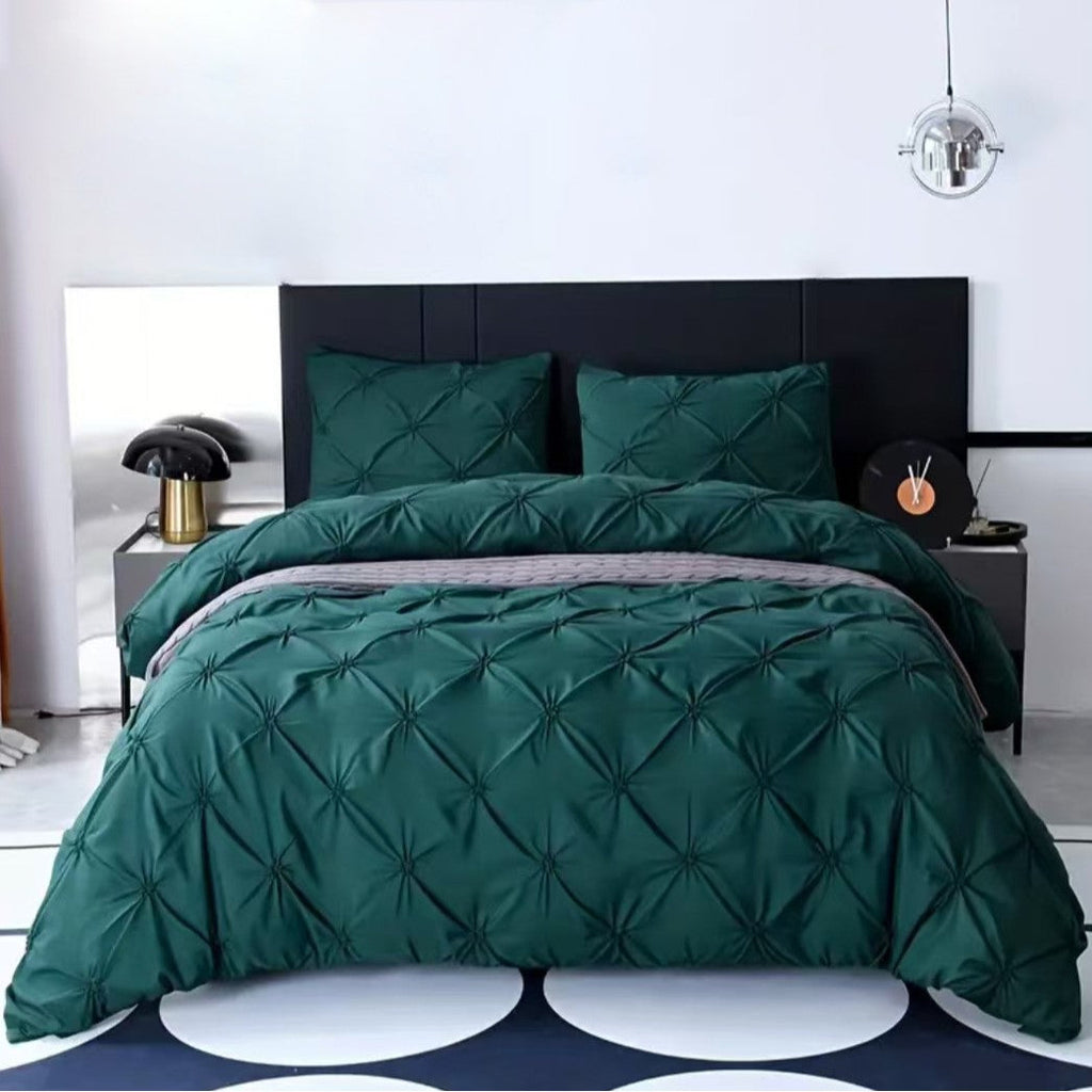 Embroidered Three-Piece Bedding Set with Pillowcases and Duvet Cover