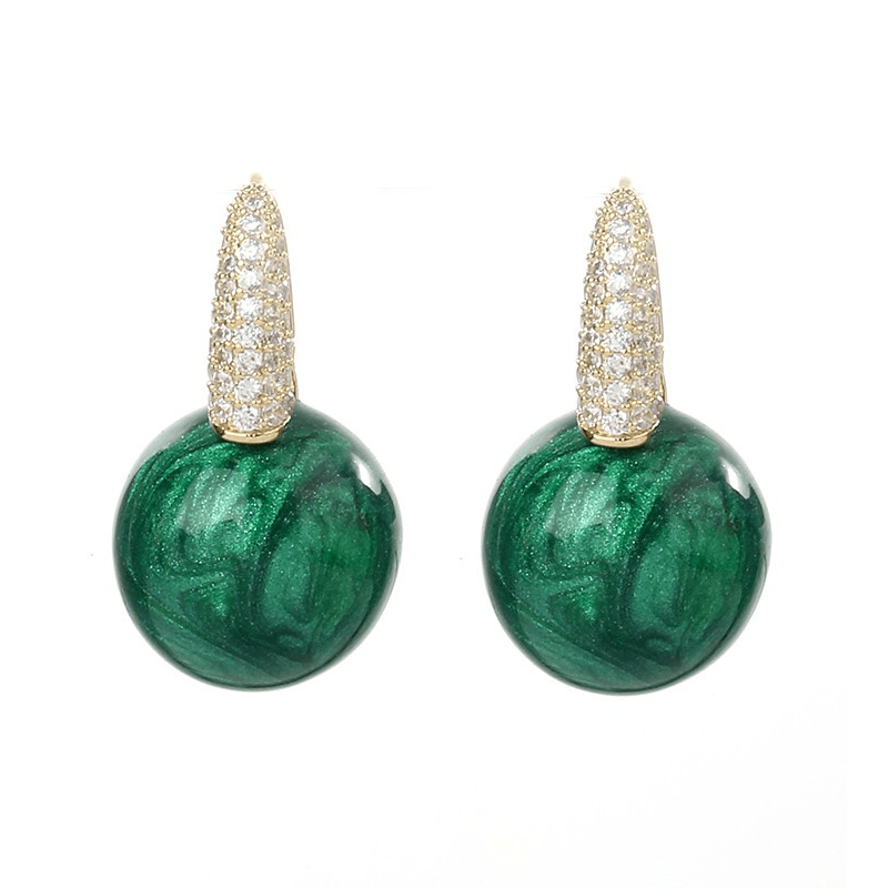 Emerald pearl earrings