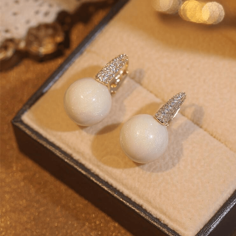 Emerald pearl earrings