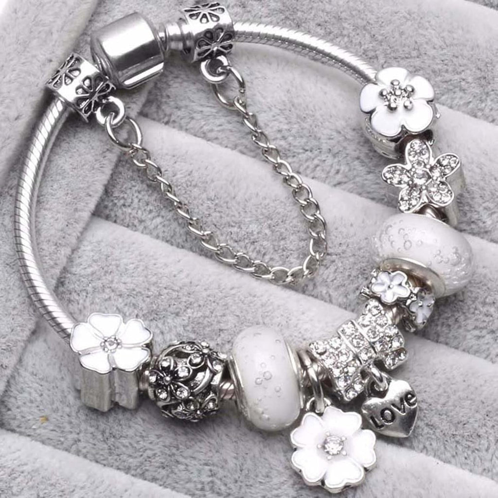 Floral Charm Bracelet – Elegant Nature-Inspired Gift