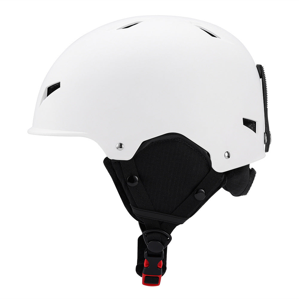 Full-coverage ski helmet