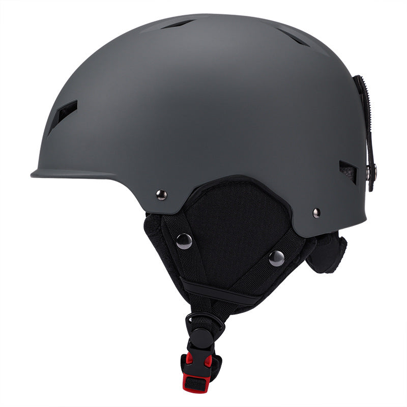 Full-coverage ski helmet