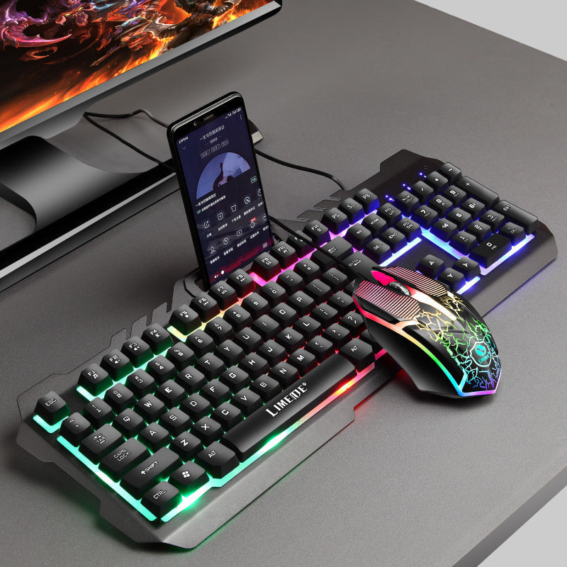 Gaming Keyboard with Integrated Smartphone Stand and RGB Synchronisation