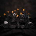 Girls' Halloween costume, black and white Dalmatian spot dress with cape, polyester, feather mask and two-tone wig to ch
