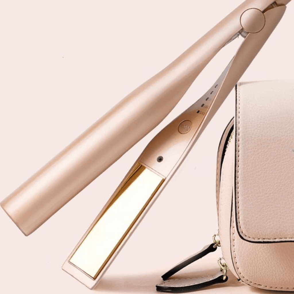 Hair Straightener with Ceramic Plates – Fast Heating and Smooth Styling