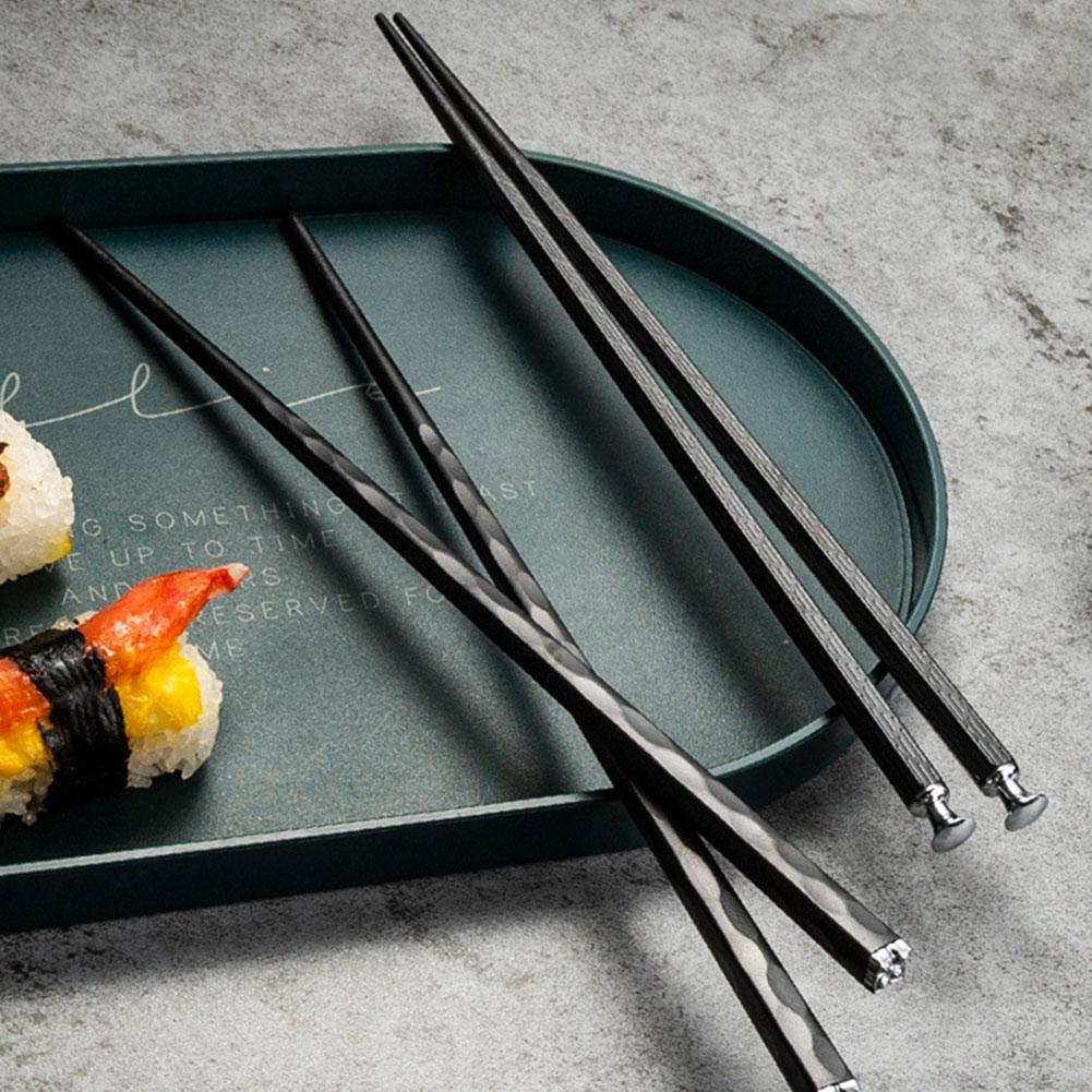 Hand-Painted Chopsticks – Tradition and Class