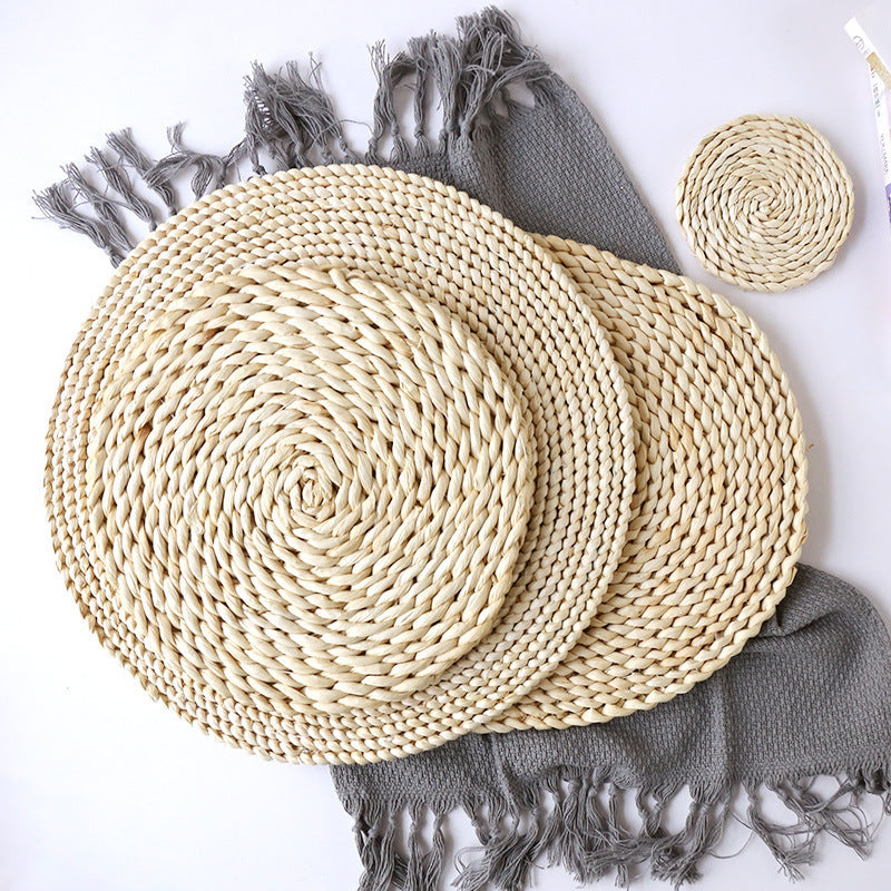 Handcrafted round woven coaster